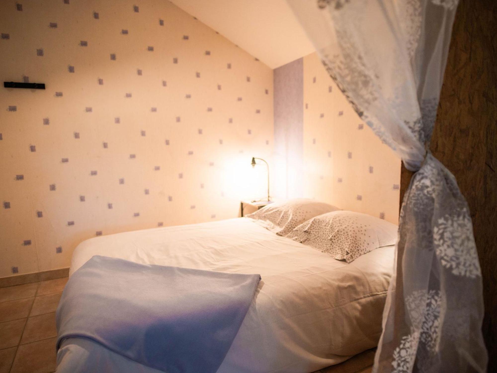 Gite De Charme Renove Avec Cheminee, Terrasse Et Proche Randonnees - Capacite 13 Pers. - Fr-1-410-179 Saint-Léonard-des-Bois Exteriör bild