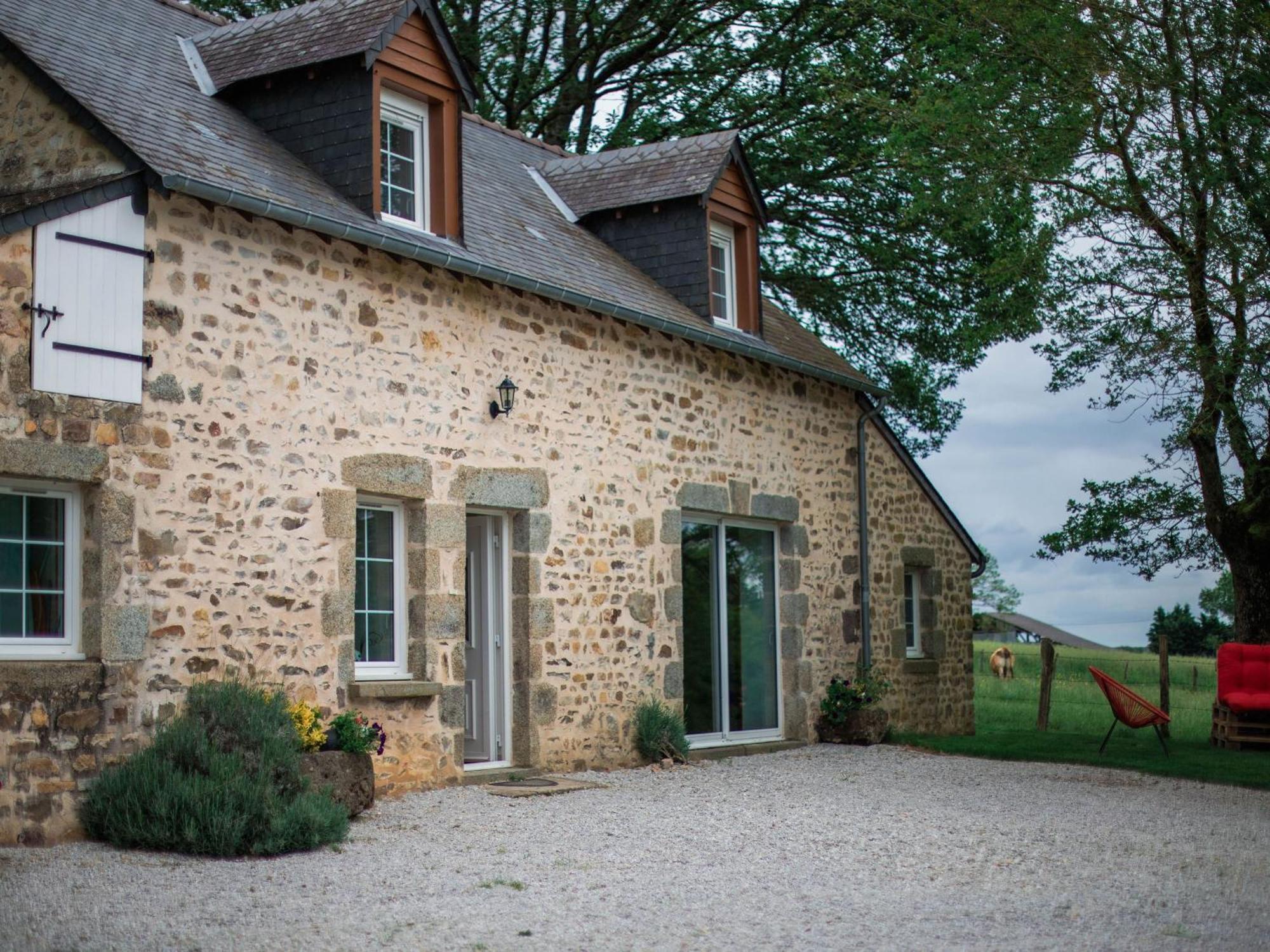 Gite De Charme Renove Avec Cheminee, Terrasse Et Proche Randonnees - Capacite 13 Pers. - Fr-1-410-179 Saint-Léonard-des-Bois Exteriör bild